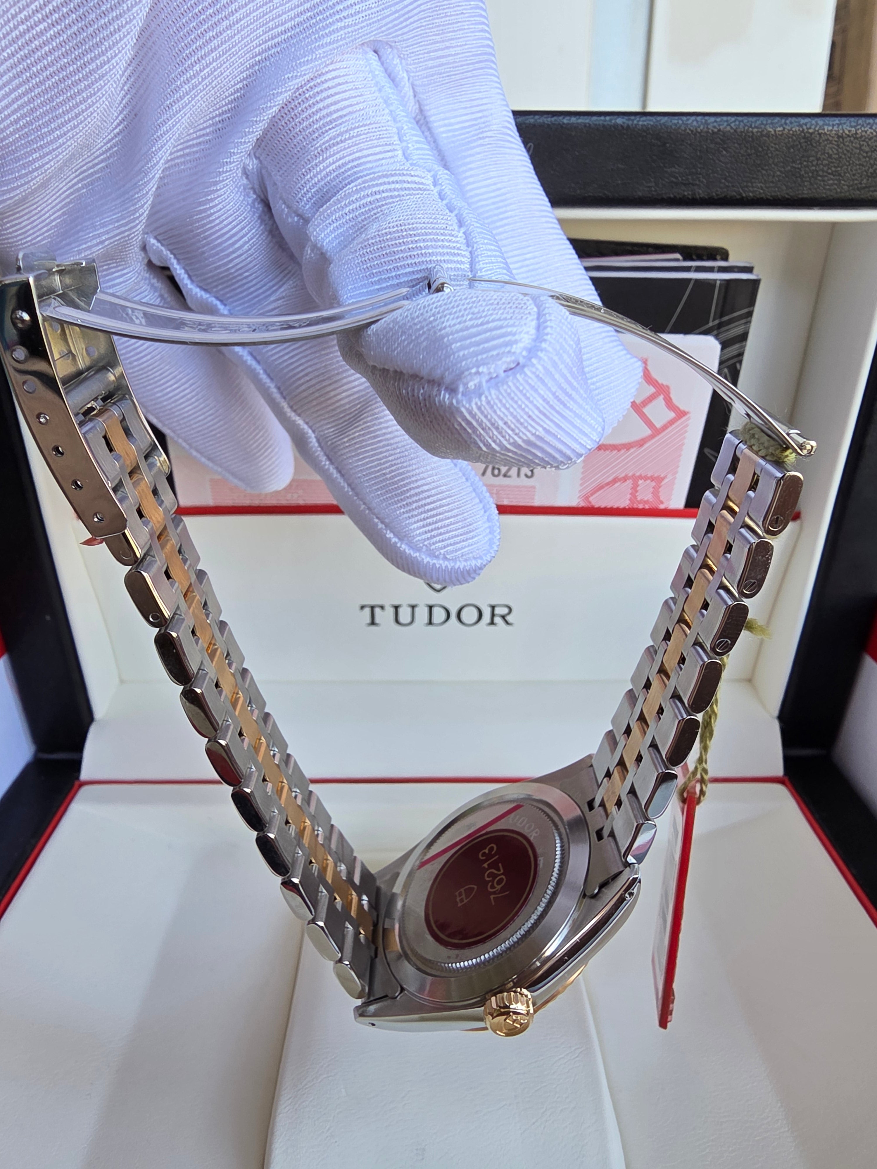 NOS Tudor Prince Date Day Linen Dial 76213 w/ Box & Papers