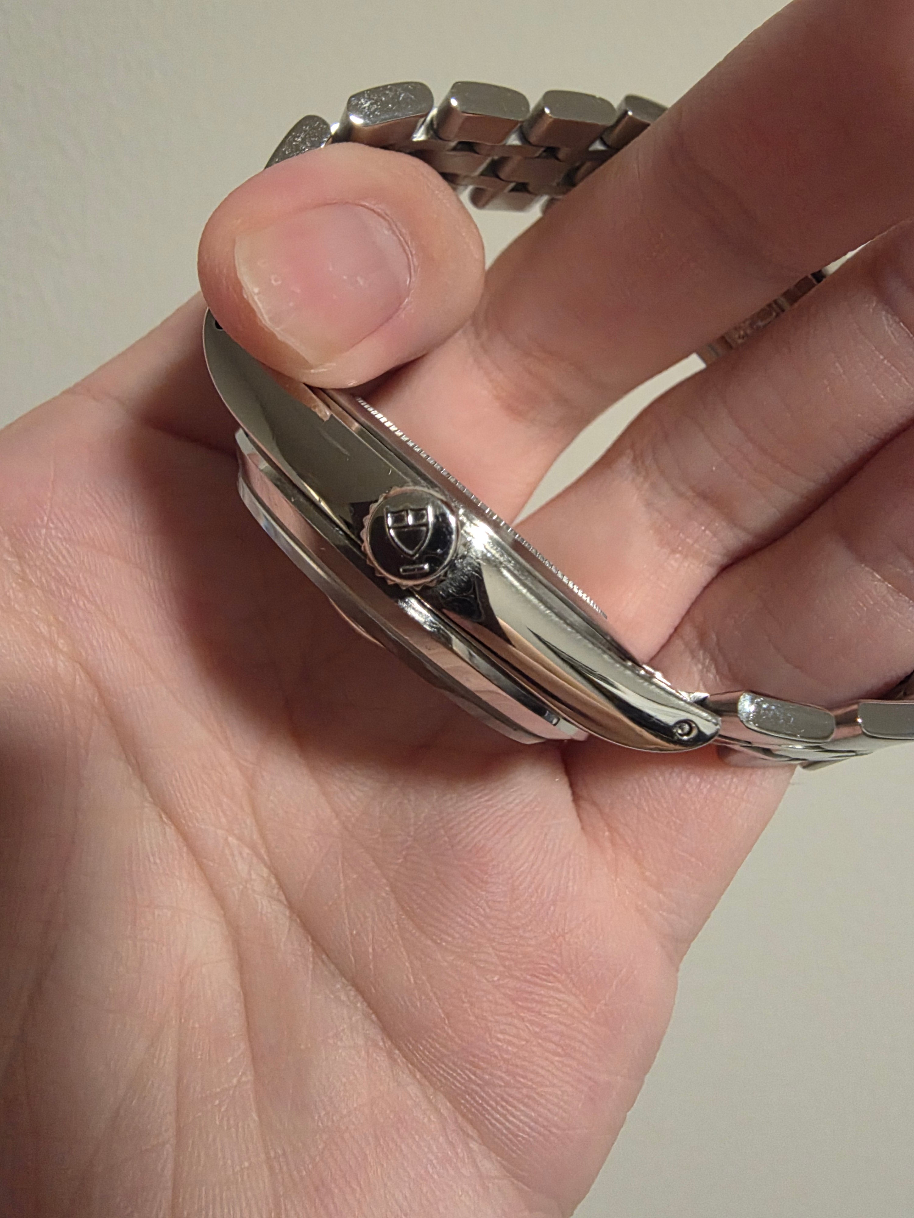 Tudor Prince Date Day 76200-0009