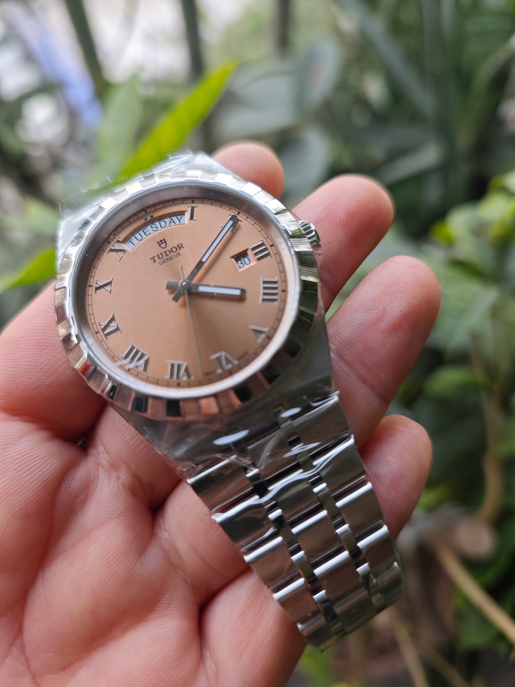 2025.10 BNIB Tudor Royal Salmon Dial 28600 41mm